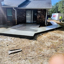 Professional-Concrete-Sidewalk-Installation-in-Valparaiso-FL 0